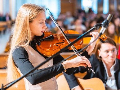 /A/2025/10/G/251026-JZvon (19).jpg