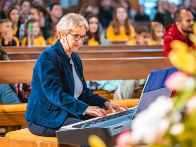 /A/2025/10/G/251026-JZvon (26).jpg