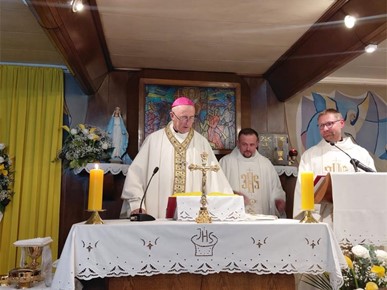 /A/2025/10/G/3 (1).jpg