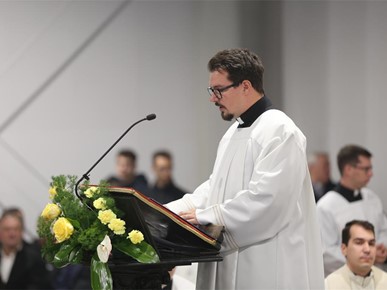 /A/2025/10/Kardinalova zlatna misa/251020 Zlatna misa (14).JPG