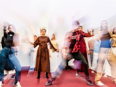 /A/2025/11/A/251031-Holywin (9).jpg