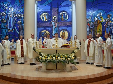 /A/2025/11/A/Biskup Šaško predvodio slavlje župne svetkovine Svih svetih u Sesvetama (11).JPG