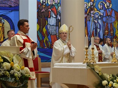 /A/2025/11/A/Biskup Šaško predvodio slavlje župne svetkovine Svih svetih u Sesvetama (14).JPG