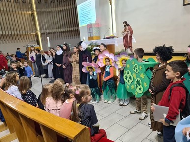 /A/2025/11/A/Holywin Utrina (2).jpg