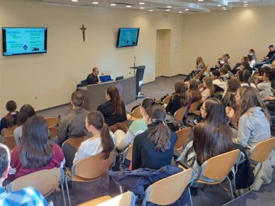 /A/2025/11/B/Katoličke škole kateheze (2).jpg