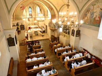 /A/2025/11/B/Održan dekanatski susret ministranata Dugoreško-mrežničkog dekanata (7).jpg