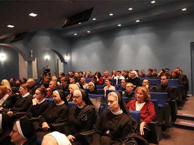 /A/2025/11/C/Održana akademija Srce i riječ za Vukovar u zagrebačkoj Bogosloviji (8).JPG