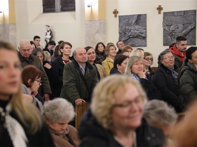 /A/2025/11/C/Župnu svetkovinu sv. Nikole Tavelića u Kustošiji predvodio nadbiskup Dražen Kutleša (27).JPG