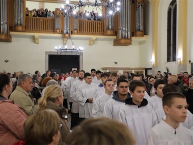 /A/2025/11/C/Župnu svetkovinu sv. Nikole Tavelića u Kustošiji predvodio nadbiskup Dražen Kutleša (32).JPG