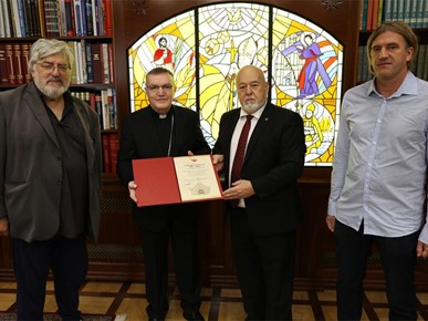 /A/2025/11/D/251119 Kardinal primio delegaciju Hrvatskoga nacionalnog vijeća Crne Gore (3).JPG