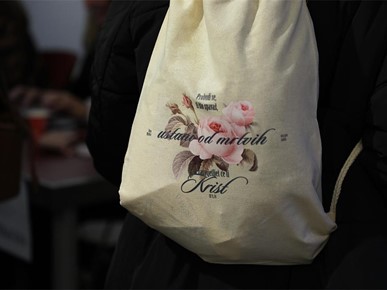 /A/2025/11/D/Otvorena konferencija za žene Ružo Otajstvena (2).JPG