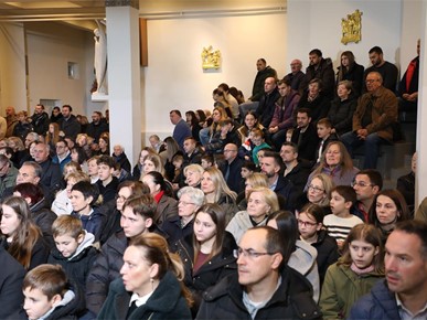 /A/2025/11/E/Kardinal Bozanić predvodio misno slavlje svetkovine Krista Kralja (7).JPG