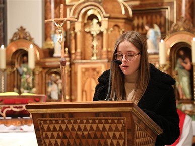 /A/2025/11/E/Nadbiskup Kutleša predvodio misu na spomendan sv. Cecilije na kraju smotre zborova katoličkih srednjih škola (10).JPG