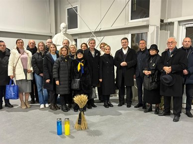 /A/2025/11/F/Biskup Šaško predvodio misu za žrtve Holodomora u Ukrajini u Bogoslužnom prostoru bl. Alojzija Stepinca (7).jpg