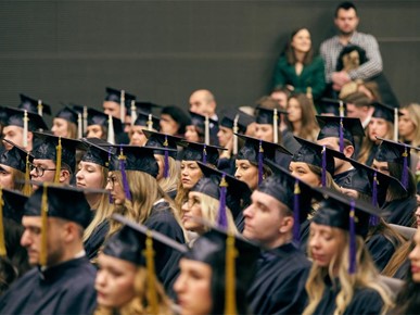 /A/2025/11/F/Promovirana nova generacija sveučilišnih magistara na HKS-u (17).jpg