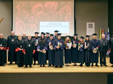 /A/2025/11/F/Promovirana nova generacija sveučilišnih magistara na HKS-u (7).jpg
