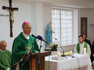 /A/2025/11/Nadbiskup Kutleša - Svjetski dan siromaha/251116 Svjetski dan siromaha Jukiceva (10).JPG