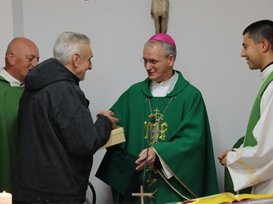 /A/2025/11/Nadbiskup Kutleša - Svjetski dan siromaha/251116 Svjetski dan siromaha Jukiceva (18).JPG