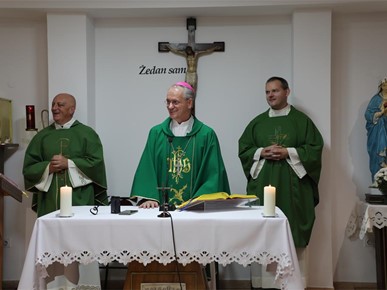 /A/2025/11/Nadbiskup Kutleša - Svjetski dan siromaha/251116 Svjetski dan siromaha Jukiceva (19).JPG