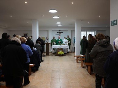 /A/2025/11/Nadbiskup Kutleša - Svjetski dan siromaha/251116 Svjetski dan siromaha Jukiceva (5).JPG