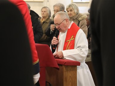 /A/2025/11/Prijenos relikvija/Relikvije bl. Alojzija Stepinca u Kerestincu (20).jpg