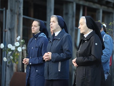 /A/2025/11/Svi sveti na Mirogoju/251101 Svi sveti (12).JPG