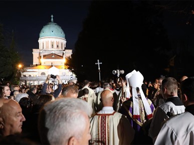 /A/2025/11/Svi sveti na Mirogoju/251101 Svi sveti_Mirogoj (55).JPG