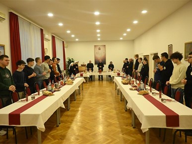 /A/2025/12/A/Nadbiskup Kutleša slavio misu zornicu u Međubiskupijskom sjemeništu na Šalati (13).jpg