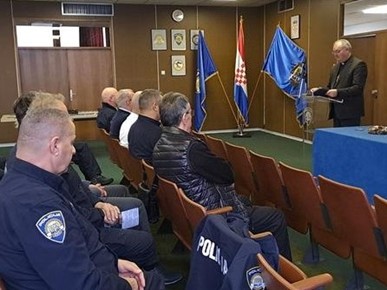 /A/2025/12/B/251204-MisijePolicija (2).jpg