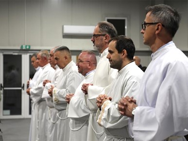 /A/2025/12/B/Devet kandidata Zagrebačke nadbiskupije za trajni đakonat postavljeno u službu lektora (22).JPG