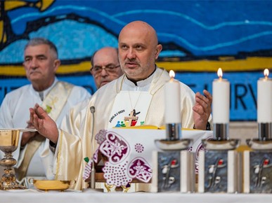 /A/2025/12/B/P. Mijo Nikić predvodio misno slavlje u sklopu Pučkih misija Karlovačkog dekanata  (1).jpg