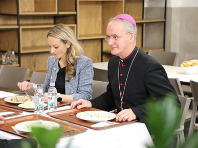 /A/2025/12/C/Blagoslov i otvorenje studentskog restorana na HKS-u (29).JPG