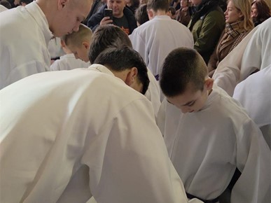 /A/2025/12/C/Primanje u ministrantsku službu (4).jpeg