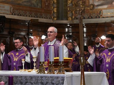 /A/2025/12/C/Slavljena misa za Domovinu u Hrvatskoj crkvi sv. Jeronima u Rimu (1).JPG