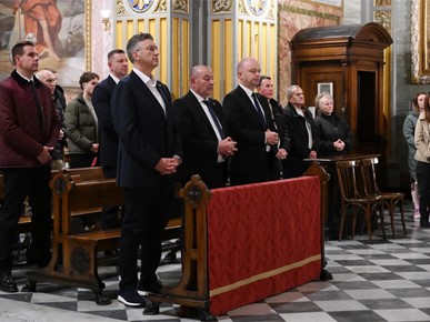 /A/2025/12/C/Slavljena misa za Domovinu u Hrvatskoj crkvi sv. Jeronima u Rimu (3).JPG