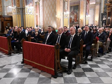 /A/2025/12/C/Slavljena misa za Domovinu u Hrvatskoj crkvi sv. Jeronima u Rimu (4).JPG