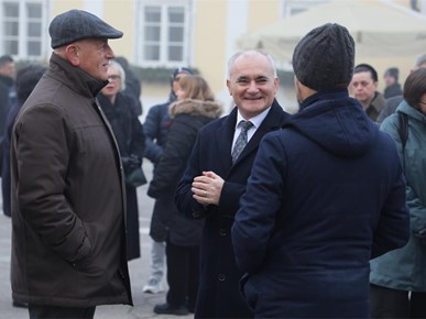 /A/2025/12/D/251212 Obilazak katedrale (2).JPG