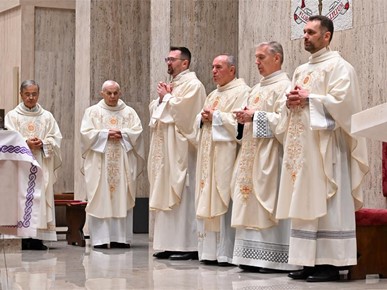 /A/2025/12/D/Kardinal Bozanić predslavio euharistijsko slavlje na Svetom Duhu na svetkovinu Bezgrešnog začeća BDM (3).JPG