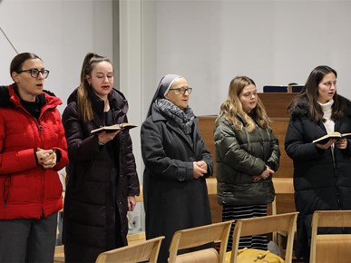 /A/2025/12/D/Održana adventska duhovna obnova za vjeroučiteljeice i odgojiteljice u vjeri  (21).JPG