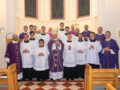 /A/2025/12/E/251211 Podjela službi lektorata i akolitata u Nadbiskupskom bogoslovnom sjemeništu (15).jpg