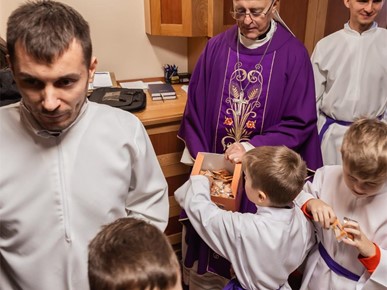 /A/2025/12/E/Mons. Lingua predvodio misu u Krašiću (14).jpeg