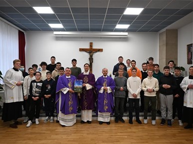 /A/2025/12/E/U šalatskom sjemeništu održana duhovna obnova i Vikend u Sjemeništu (14).jpg