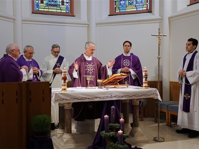 /A/2025/12/F/251219 Misa Nadbiskupa s djelatnicima NDS-a (6).JPG