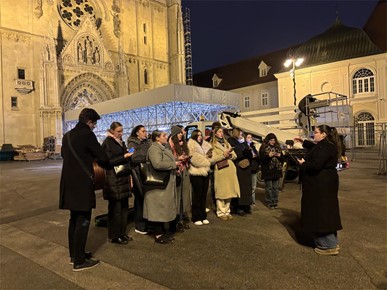 /A/2025/12/G/251222 Kićenje bora (1).jpg