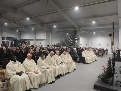 /A/2025/12/G/Kardinal Bozanić predvodio misu zahvalnicu za kraj godine (11).JPG