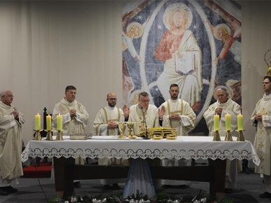 /A/2025/12/G/Kardinal Bozanić predvodio misu zahvalnicu za kraj godine (18).JPG