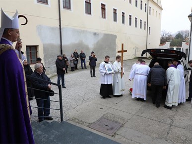 /A/2025/12/Ispraćaj mons Jurja Jerneića/251227 Ispraćaj mons. Jerneića (37).JPG