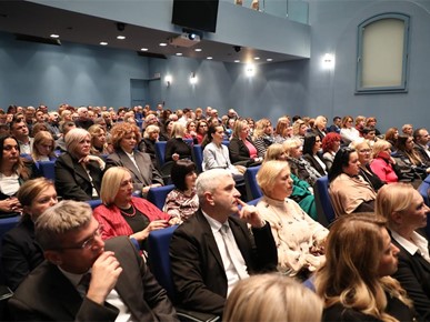 /A/2025/12/Ravnatelji/251216 Susret s ravnateljima (10).JPG