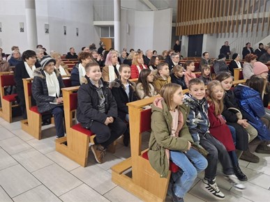 /A/2025/2/A/Proslava svetkovine sv. Anđele Merici u Župi sv. Ivana apostola i evanđelista u Utrini (2).jpg