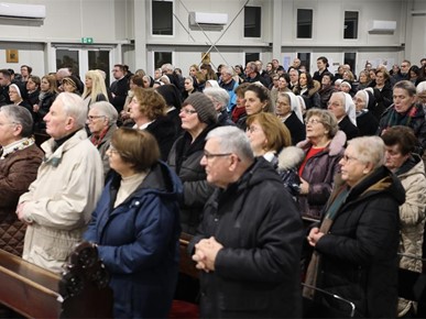 /A/2025/2/B/250208 Biskup Gorski predvodio misno slavlje drugog dana trodnevnice uoči Stepinčeva (3).JPG